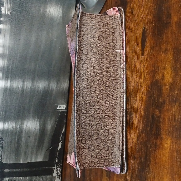 Guess Brown Clutch with Floral Design - Picture 6 of 11
